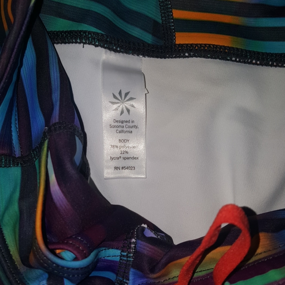 Athlete Laser Beam Sonar Capri Leggings - Picture 6 of 6